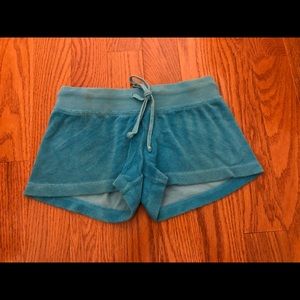 Hard tail shorts